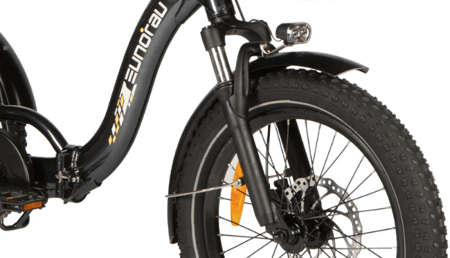 EUNORAU ONE-TRIKE front wheel detail