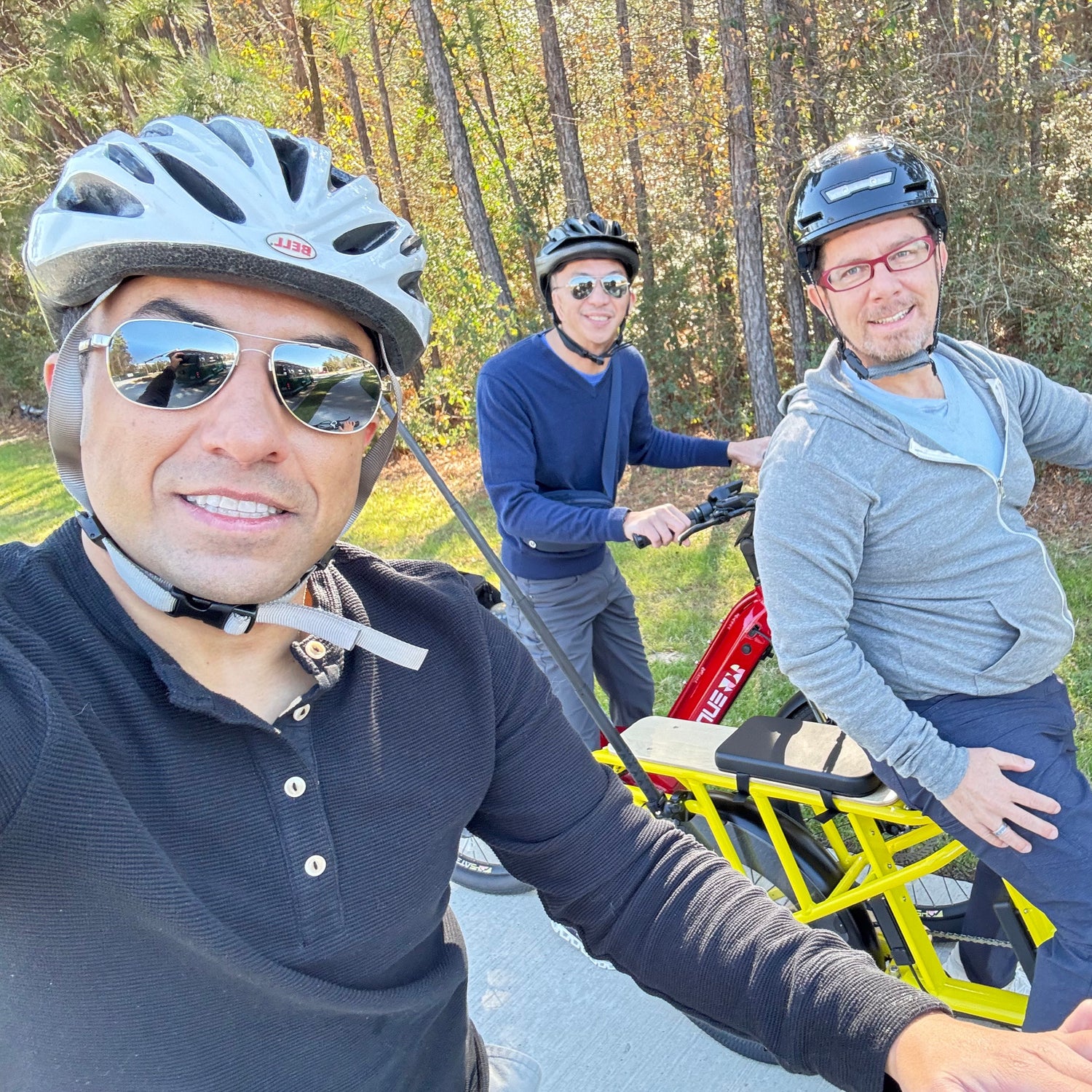 Eunorau Ebikes on an outdoor biking path | EbikeCityZen